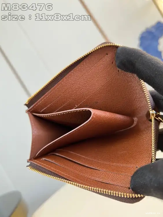 WIS Noa Compact Louis Vuitton Wallet-11*8.5*1.5CM 0704